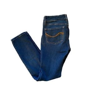 SO Women's Skinny Jeans Medium Wash Size 7 (fits like size 5)